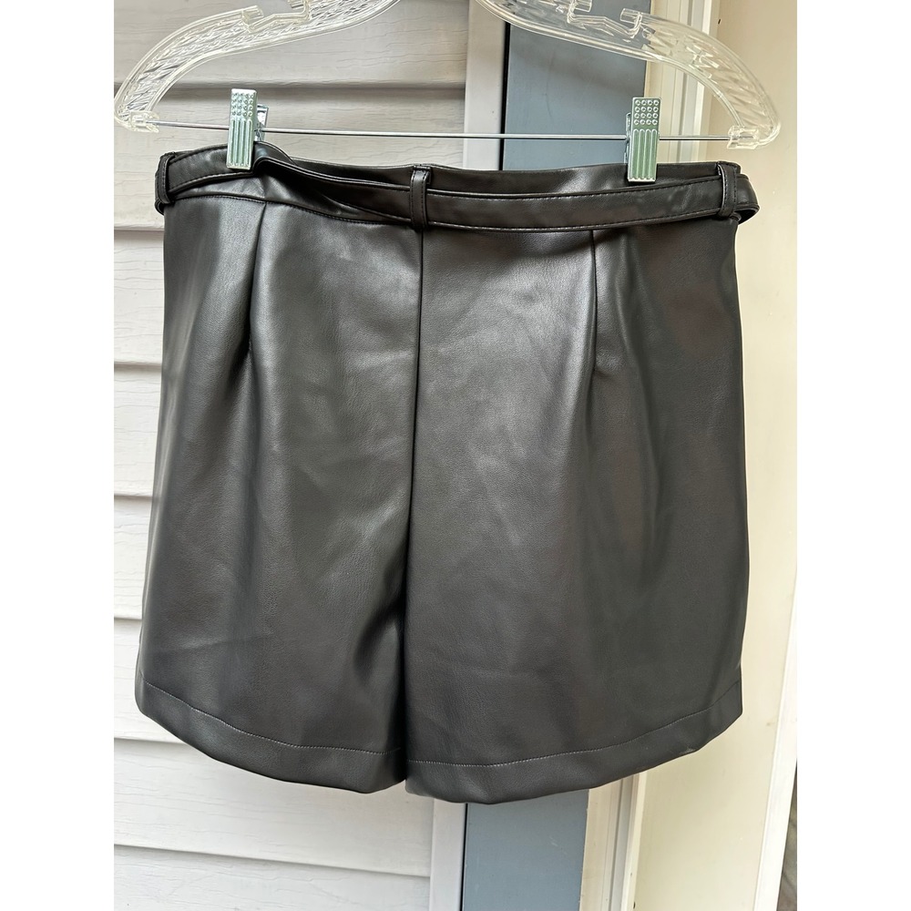 Primark Black Faux Leather Belted Shorts High Waisted Size 6 USA New